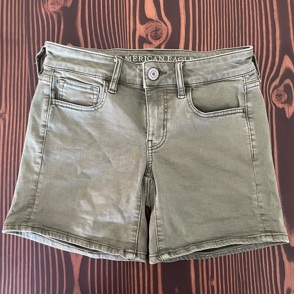 3/$30 American Eagle Shorts Size 0 - Picture 2 of 14